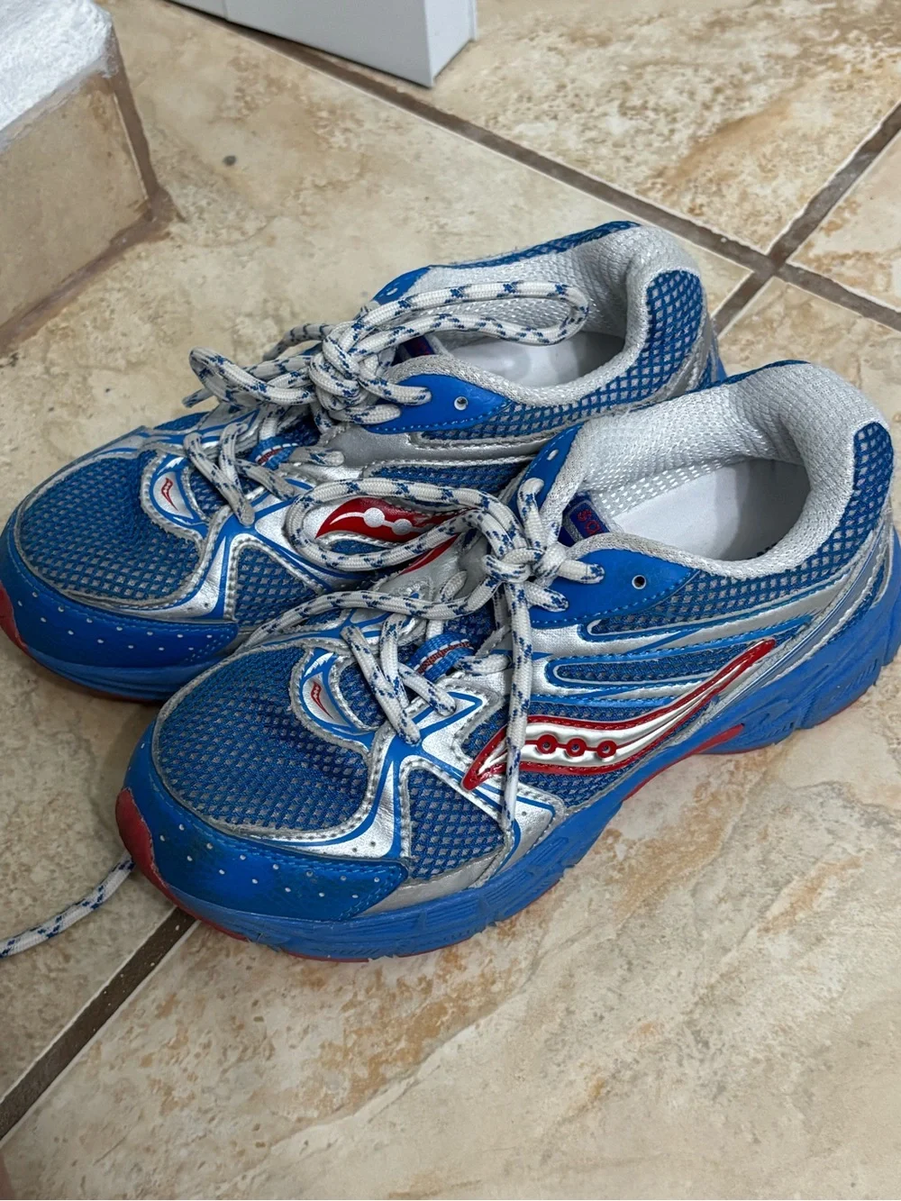Saucony Blue and Silver Kids Sneakers with Red Accents